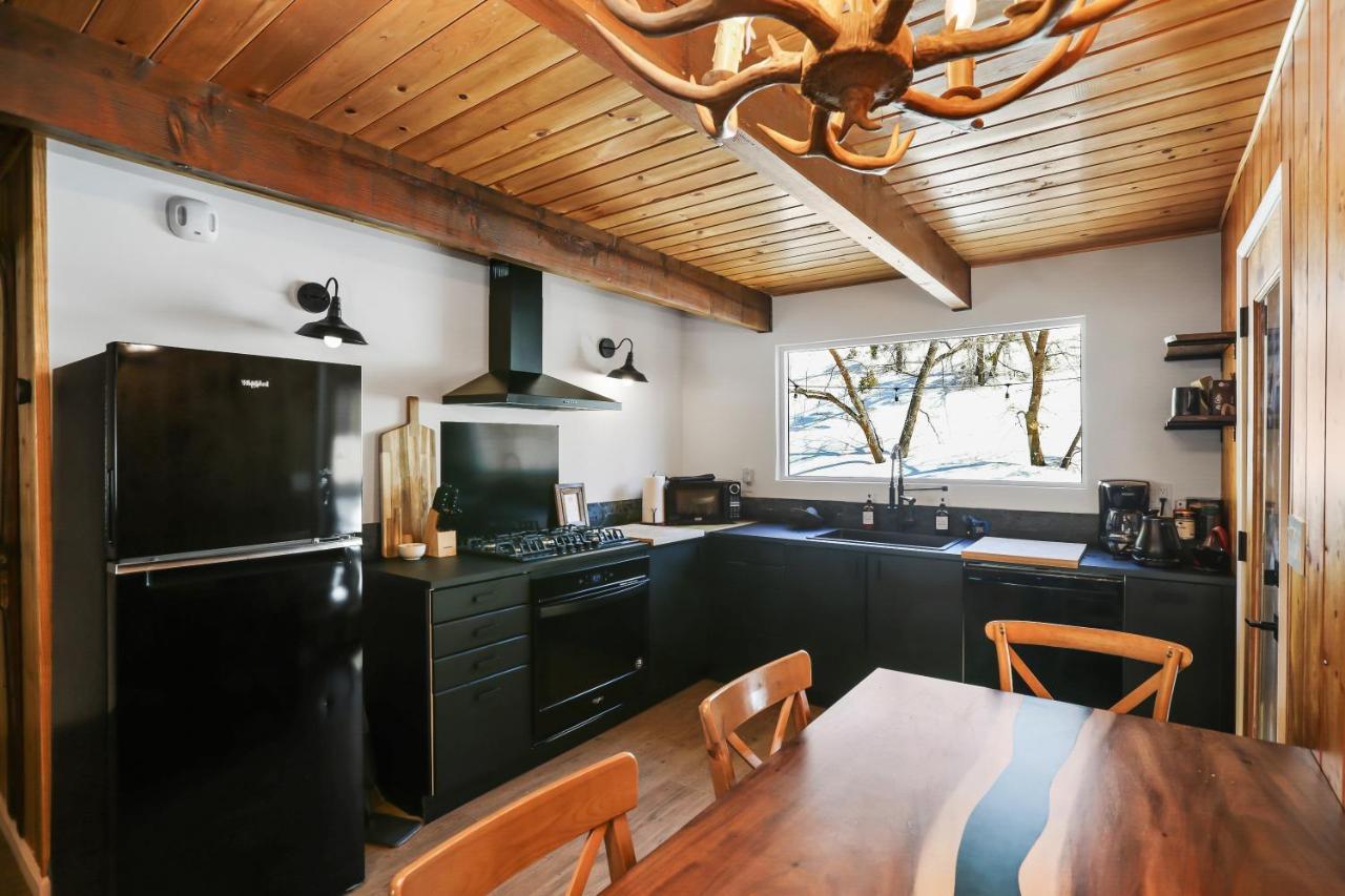 Le Chalet Of Arrowbear Lake Running Springs Exteriör bild